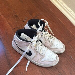 Women’s 8 air jordans